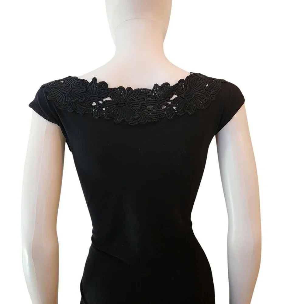 Cotton V-Neck Laced Bodycon Dress - Picture 6 of 9